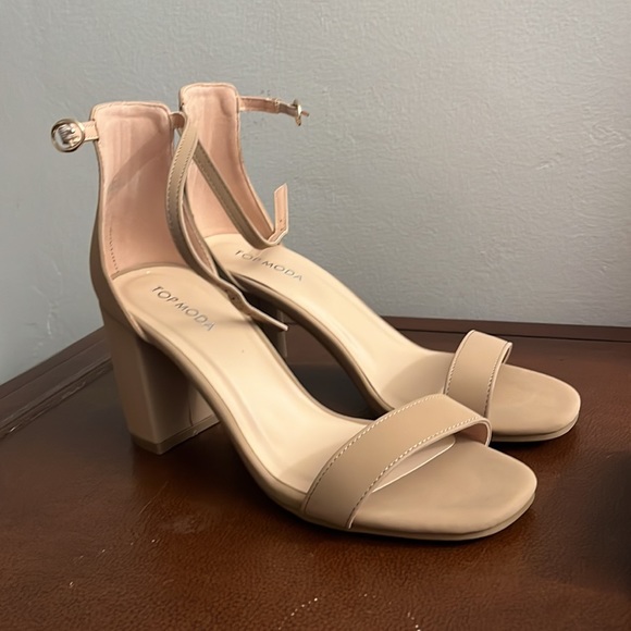 Top Moda ankle strap heels - Picture 2 of 3